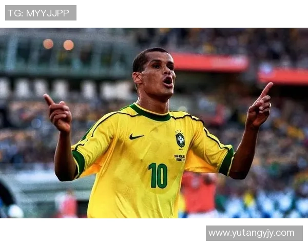 天下足球聚焦世界球星风采 足坛巨星背后的故事与传奇